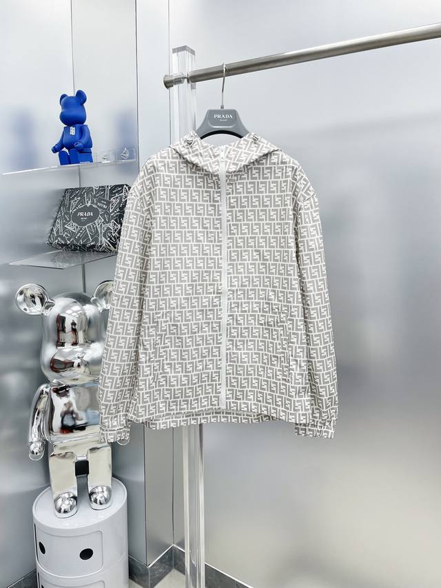 A complete set of Fendi 2025 Summer New Beige All-over Print Monogram Sun Protec