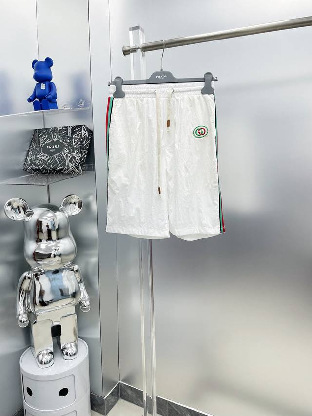 Gucci 2025 Summer Sun Protection Shirt and Shorts Set. Made with lightweight, hi