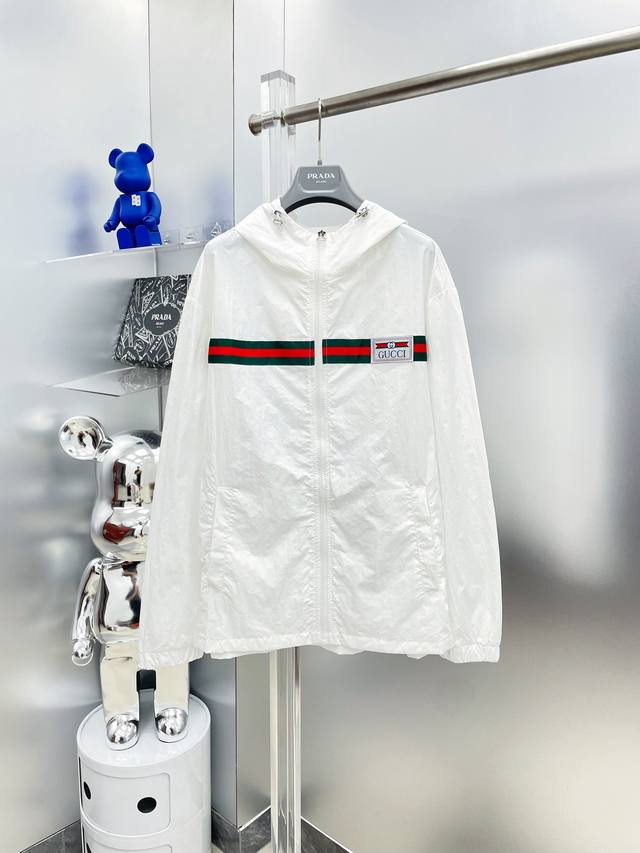 Gucci 2025 Summer Sun Protection Shirt and Shorts Set. Made with lightweight, hi