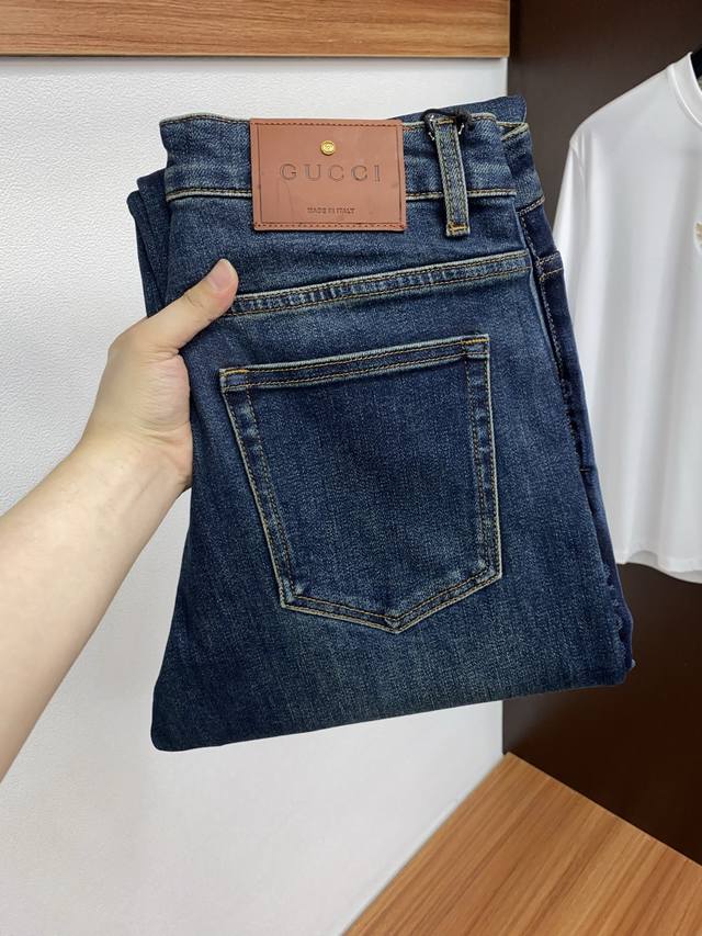 Gucci 2025 Autumn/Winter New Casual Jeans - Clean and crisp cut, full of urban s