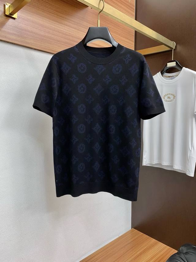 Louis Vuitton Autumn/Winter New Arrival: Exquisite and Elegant Knitted Short-Sle