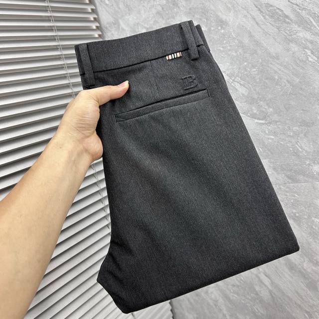 Burberry Autumn/Winter 2640Ss New Arrival, Available on Official Website. Men's