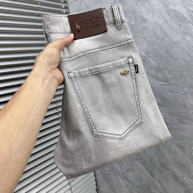 Polo New Jeans, a best-selling item in department stores. Taste and value go han