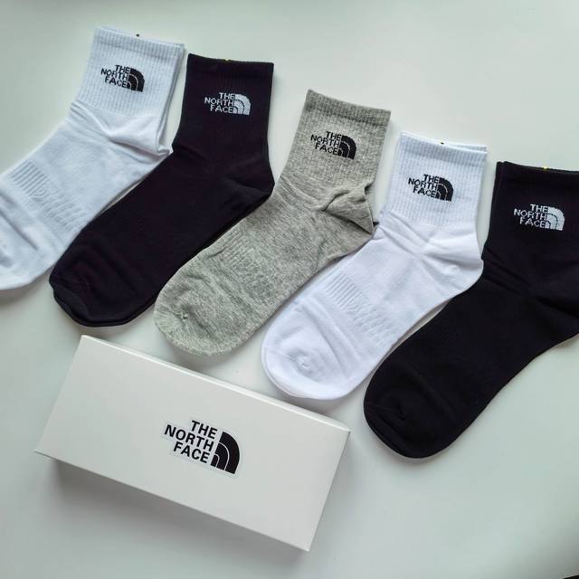 Five pairs per box, high-quality North Face black, white, and grey pure cotton m