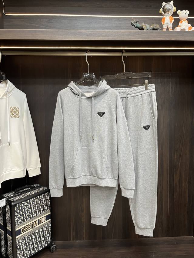 Featured: Prada 2025 Autumn/Winter New Arrival - Prada Sweatshirt Set! A must-ha