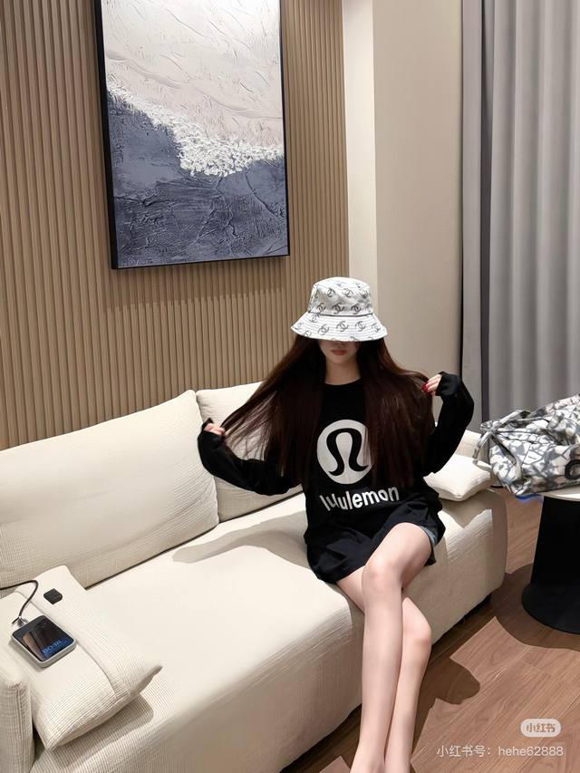 High Quality Product Name: Lululemom 24Ss New Thick Silicone Logo Printed Loose