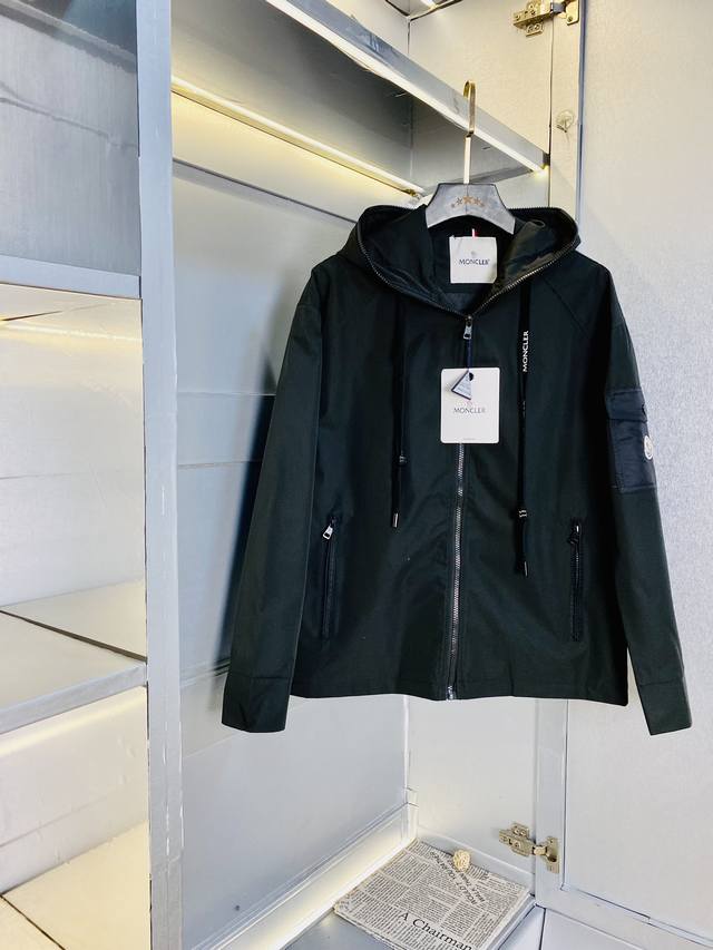 Official website original item, fits up to 190 lbs, Moncler 2025 Spring Collecti