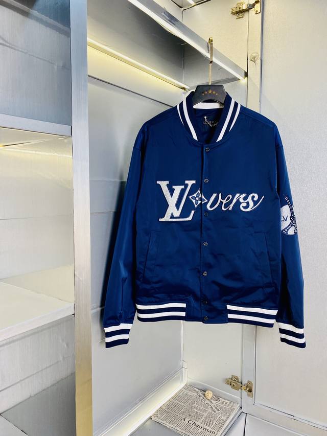 Official website original goods, fits up to 190 lbs, Louis Vuitton 2025 Spring C