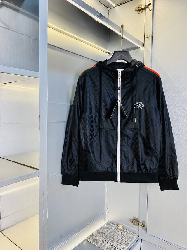 Official website original goods, fits up to 190 lbs, Gucci 2025 Spring Collectio