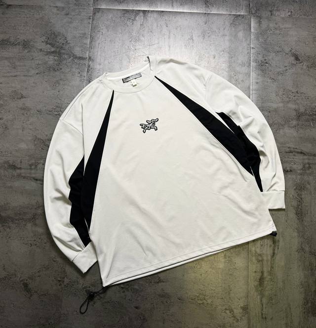 New Arrival! Arc'teryx 2025 Autumn New Arrival Couple Sweatshirt. Made of knitte