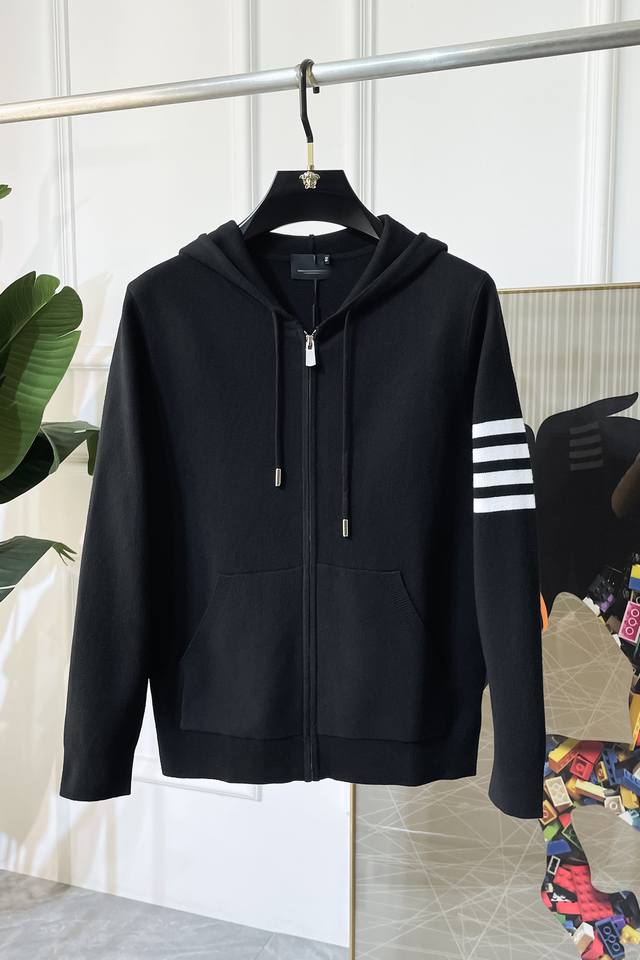 Tb 2025 Autumn/Winter Hot Selling Premium Knitted Wool Cardigan, made with custo