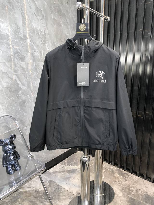 Arc'teryx. 2025 Spring New Arrival. Tech-savvy, waterproof, windproof, and styli
