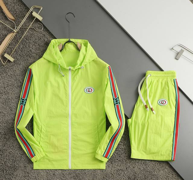 Gucci 2025 Summer Sun Protection Shirt and Shorts Set. Made with lightweight, hi