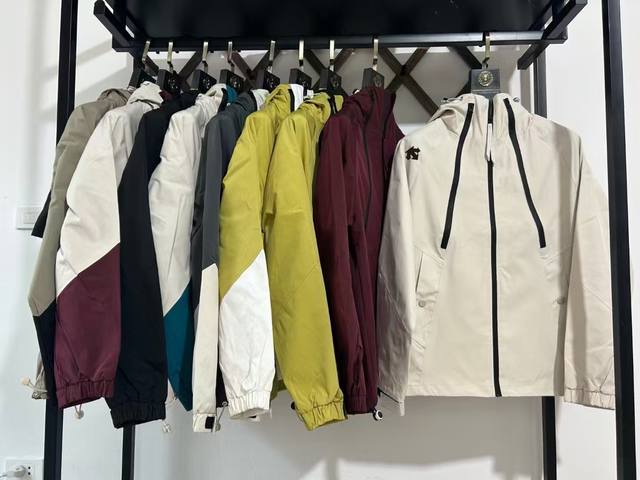 Descente Early Autumn New Arrival (Ddd) 2025 Autumn New Product: Outdoor Casual