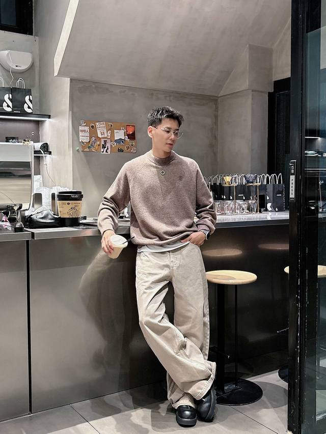 Qian Bc 2025 Autumn/Winter New Sweater! High-quality wool, simple yet sophistica