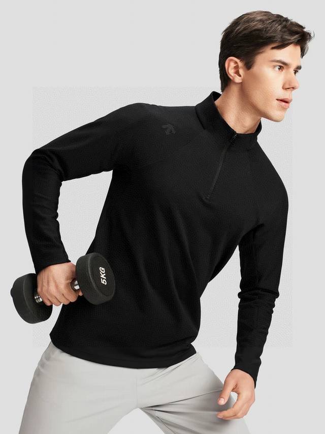 Top-tier version, distinguishing it from standard quality. Descente Autumn Train