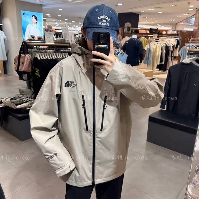 New Arrival Thenorthface Windproof Outdoor Taped-Seam Rain Jacket Men's and Wome