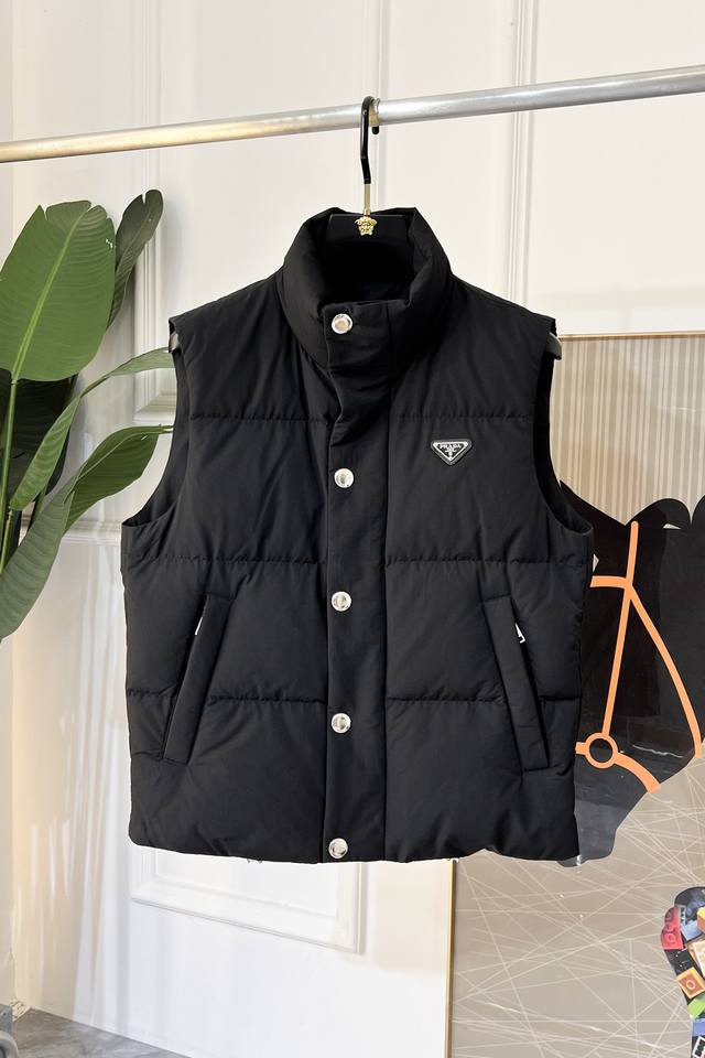 Top-tier market version, pay attention to detail comparison! This Prada triangle