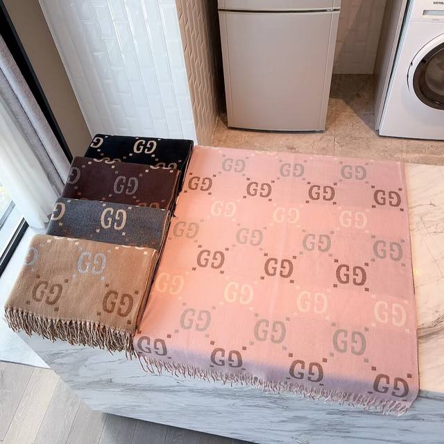 Order Notes: Gucci Gradient + Color Gucci Perfect Gradient! High-quality reversi