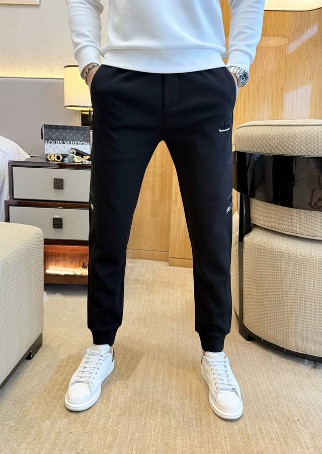 Alo 2025Ss Autumn/Winter Bestselling Casual Pants, a must-have versatile style t