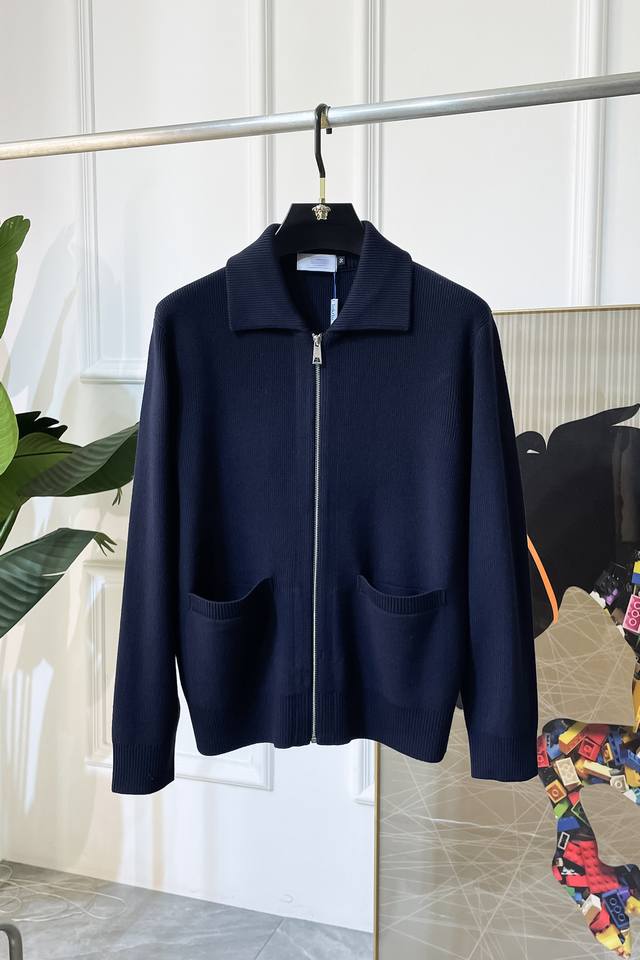 Dior 2025 Autumn/Winter Hot Selling Premium Knitted Wool Cardigan, made with cus