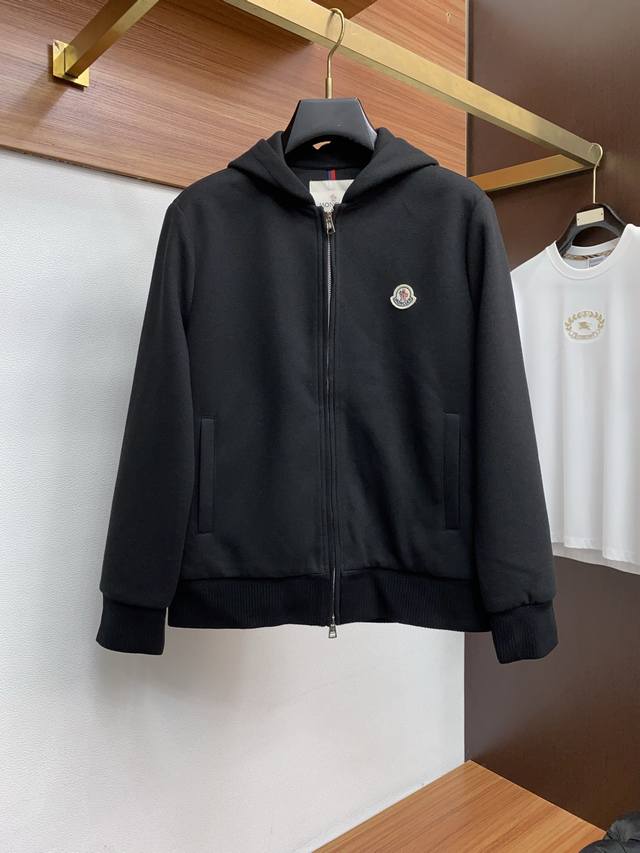 Moncler 25Ss latest classic hooded collar jacket, stylish and cool design! A mus