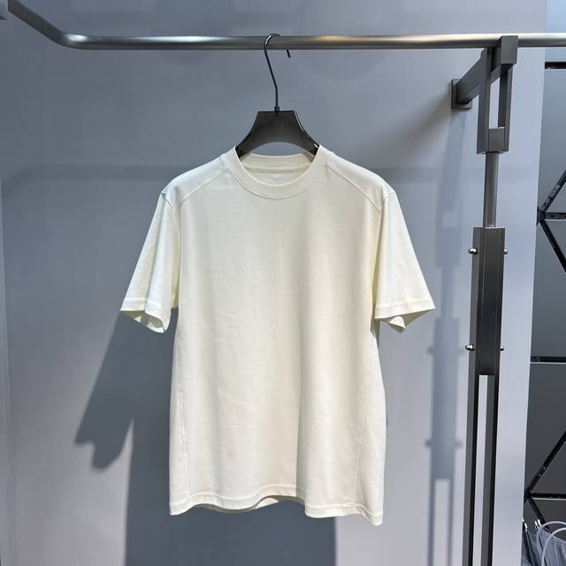 Short-sleeved series Season: 2025 Autumn/Winter Colors: Black, Iron Gray, Aprico