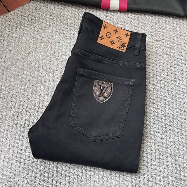 Lv''Autumn/Winter Slim Fit Straight Leg Jeans! Heavy-duty yeast-washed finish, s