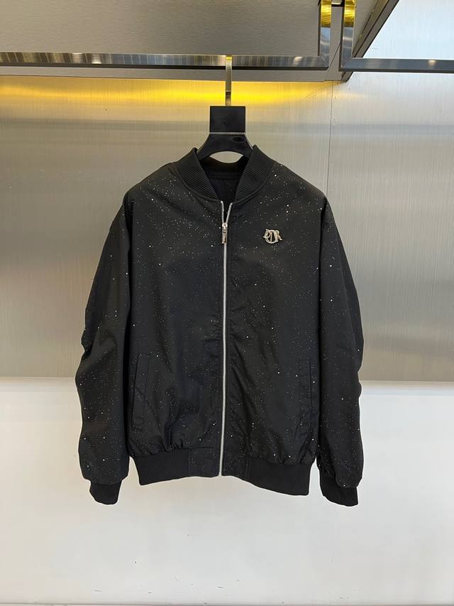 Dior 2025 Fall/Winter Men's Jacket, a classic baseball jacket. This jacket featu
