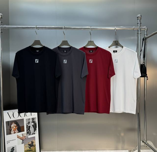 Fend* 25S New Crew Neck Short Sleeve T-Shirt, a classic design. Understatedly sh