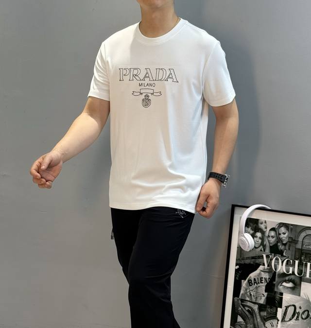 Prada 25S New Modal T-Shirt. Solid Color Recommendation! Classic Prada logo on t