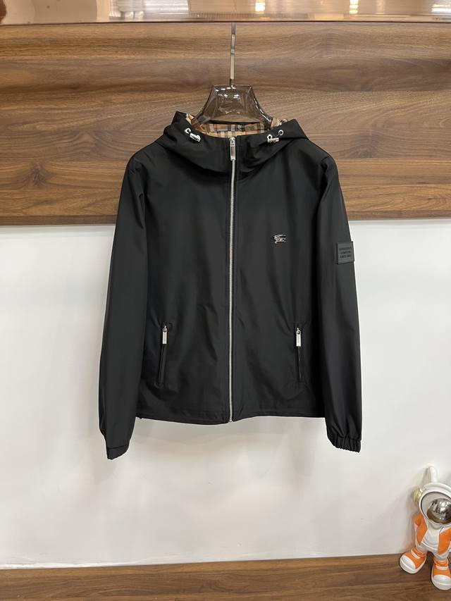 Featured Burberry 2025 Autumn/Winter New Men's Lapel Jacket. Original quality, c