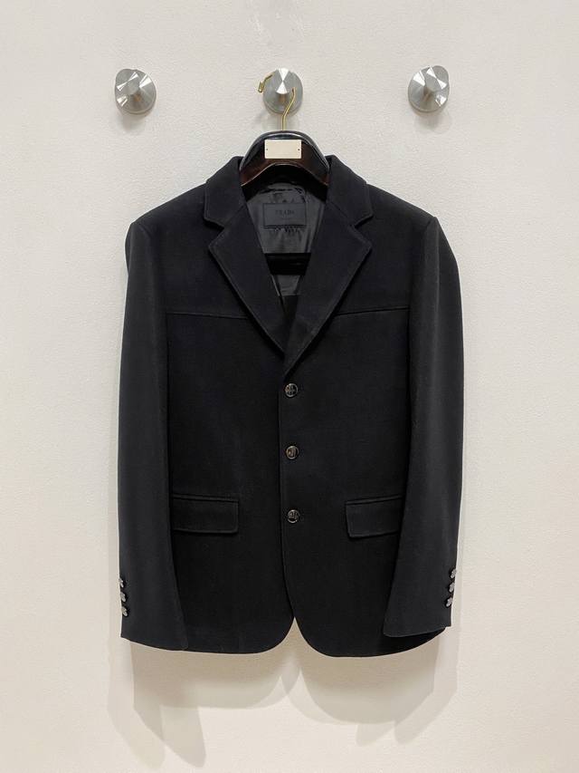 Prada 2025 Autumn/Winter New Men's Business Wool Suit! A top-tier, high-end read