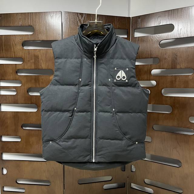 Qiu Moose Knuckles, the Canadian scissors brand, has always been recognized as t