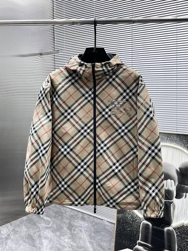 Burberry 2025 New Hooded Reversible Jacket, High-End Version! Custom-made fabric