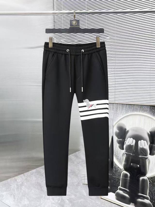 Tom Brown's new Spring/Summer casual trousers! Available simultaneously on the o