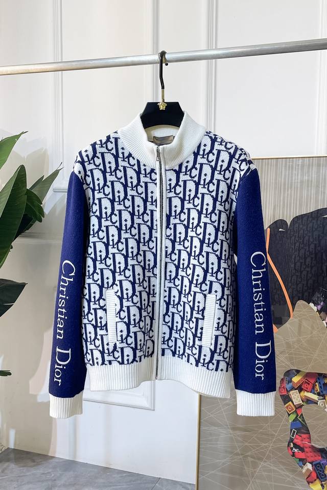 Dior 2025 Fall/Winter New Unisex Wool Knit Cardigan. A best-selling item in bout