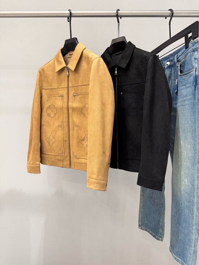 Brand: Louis Vuitton Price: Color: Black, Yellow Size: M-3XL Description: 2025 A