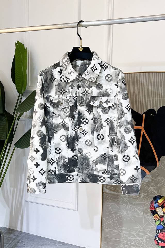 Lv 2025Ss Year of the Snake Spring Denim Jacket, made with custom high-quality p