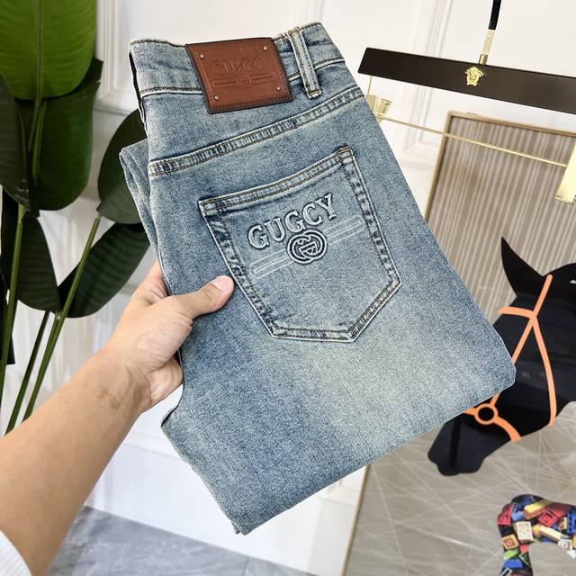 Gucci 2025Ss Year of the Snake Spring/Summer Lunar New Year Wide-Leg Jeans. 1:1