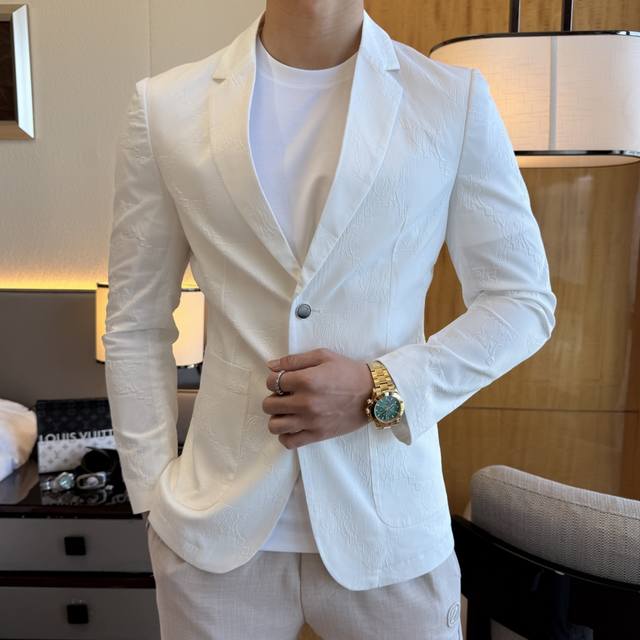 Dior 2025 Spring/Summer New Year Collection Casual Suit Jacket - A stylish and s