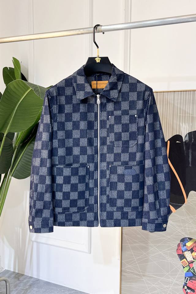 Return/Exchange after Chinese New Year for Lv 2025Ss Year of the Snake Spring Ja