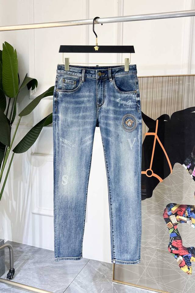 Returning/exchanging Versace 2025 Spring/Summer Snake Year of the Snake jeans af