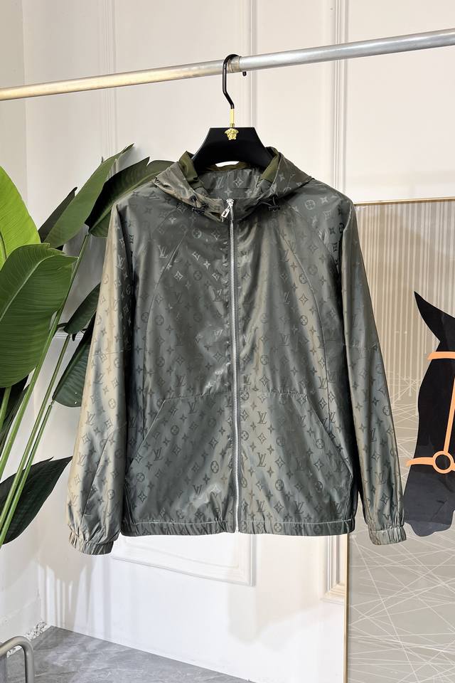 Return/Exchange after Chinese New Year. Lv 2025Ss Year of the Snake Spring Jacke