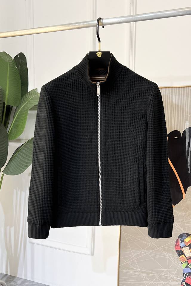 Return/Exchange after the New Year for the popular Genia Ss autumn wool jacket,