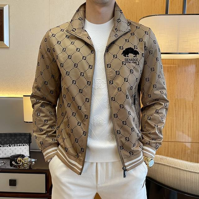 Return/Exchange after the New Year for Versace Ss autumn best-selling jacket, ma