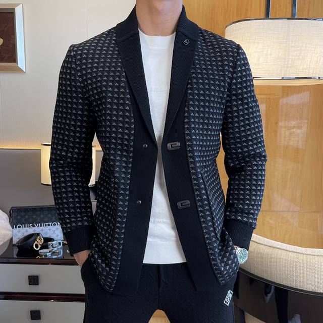 V-brand Autumn Hot Selling Knitted Jacket, made with custom high-quality polyest