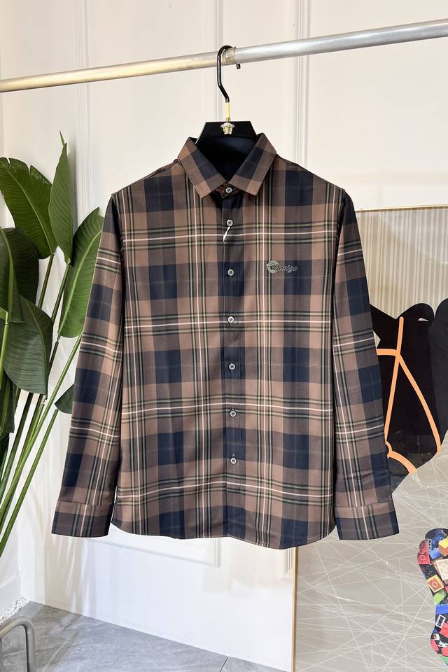Burberry SS Autumn Fashion Hot Selling Long-Sleeved Thick Shirt, sourced from a