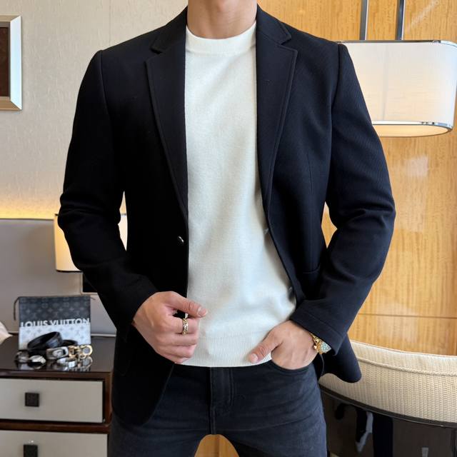 Burberry SS Autumn Hot Selling Casual Wool Blazer. The most fashionable and simp