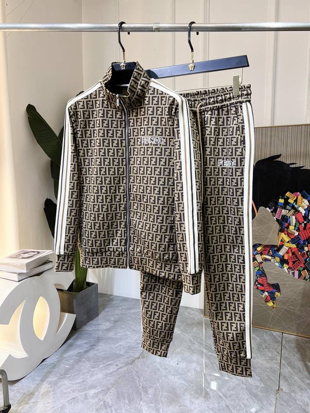 Fendi SS Autumn New Arrival Casual Jacket Set! A celebrity favorite, this fashio